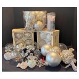 LR - Dazzling Silver & Clear Christmas Balls