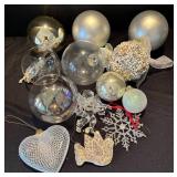 LR - Dazzling Silver & Clear Christmas Balls