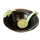 K - Gecko Accent Condiment Dish with Green Glaze Spoon