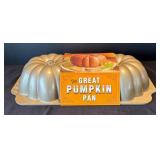 P - Bakeware including Muffin Tins, Molds, Bundt Pan and More