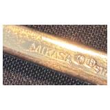 P - Mikasa Swirl Serving Utensils