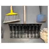 G - Shovels, Broom, Mop and More