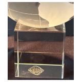 K - Shannon Crystal Globe