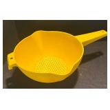 DR - Colanders & Kitchen Utensils