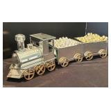 P - Decorative Mirrored Train Engine with 2 Coal Cars