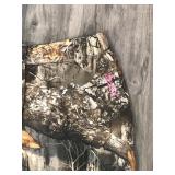 Mountain Prairie Girls Hunting Pants - Size Small