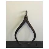 Vintage Log Skidding Tongs
