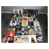Lot of Vinyl Music Records - Fleetwood Mac - Simon & Garfunkel - Stevie Wonder - Kenny Rogers -,R.E.O Speedwagon  and More