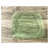 Vintage Green Depression Glass Indiana Lorain Basket 10.25” Dinner Plate  - Shines Green when hit with a black light