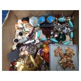 Flat of jewelry including Marvella, Bohrain, Scotland and more