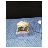 Stained glass frog light