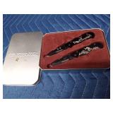 Pair of Winchester pocketknives in original Winchester tin