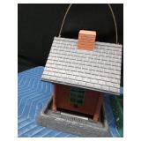 3 Unique bird feeders