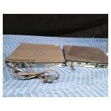 2 blue Ray DVD players )Samsung and LG)