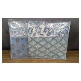 Oversized King Quilt Comforter Set with 2 Pillow Shams $139.99 Retail - Brand New