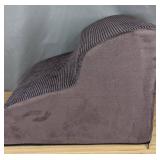 Pet Stairs 18" H 12" W Brown $32.99 Retail - Brand New