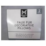 2 Pack of new faux fur decorative p...