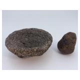 Authentic Hand-Carved Volcanic Stone Molcajete (Mortar & Pestle).   2 lbs 1.1 oz / 940 g.
