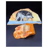 Original Hand-Painted Wolf Wildlife Portrait on Polished Honey Onyx – Signed by "CAMPY".    3 lbs 1 oz / 1 kg 390 g.