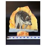 Original Hand-Painted Wolf Wildlife Portrait on Polished Honey Onyx – Signed by "CAMPY".    3 lbs 1 oz / 1 kg 390 g.