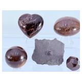 Rare 5-Piece Garnet Collector’s Set: Raw & Polished Specimens.   1 lb 3,7 oz / 560 g.
