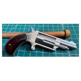 North American Arms NAA-22M .22 Magnum Derringer