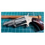 North American Arms NAA-22M .22 Magnum Derringer