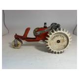 Thompson Traveling Tractor Walking Cast Iron Lawn Sprinkler