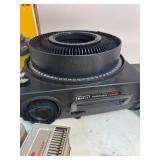 Kodak Carousel 650H Slide Projector W/ Box & Slides