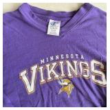 Minnesota Vikings Football Long Sleeved Size Large Shirt