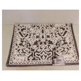 NEW MOHAWK HOME ACCENT RUG CREAM/BROWN