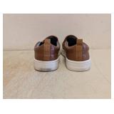 CAT & JACK KIDS RUNE SNEAKERS SIZE 4 BROWN