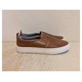 CAT & JACK KIDS RUNE SNEAKERS SIZE 4 BROWN
