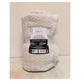 NEW MAINSTAYS TEXTURED PLUSH THROW PAPYRUS BEIGE