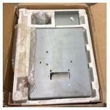 DELTA sander, looks brand new inside of box