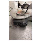 DELTA 40-570, 16-inch variable-speed scroll saw