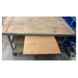 MACHINE shop rolliing cart with 2 removable shelves.