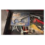 8-DRAWER Tool Chest w/ bottom drawer of tools