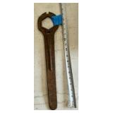 Vintage Rudge-Whitworth #120 hubcap wrench