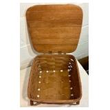 Vintage wicker picnic basket/Sewing wood handled basket