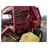 851 New Holland Round Baler