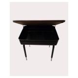 Lot of 9 Adjustable School Desks – Simple & Practical