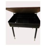 Lot of 9 Adjustable School Desks – Simple & Practical