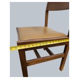 Vintage Wooden Chairs – Classic Style & Comfort!