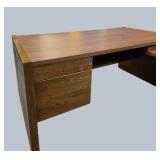 Executive L-Shape Desk – Expandable Workspace!