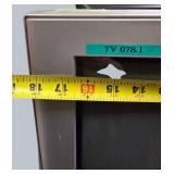 Magnavox TV/DVD/VCR Combo – Retro Entertainment All-In-One!