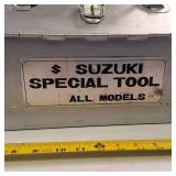 Vintage Suzuki special tool metal toolbox in good condition