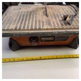 RIDGID 7 in. Job Site Wet Tile Saw.