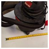 Shop-Vac wet/dry portable vacuum cleaner : 2.5-gallon model