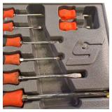 Snap-on 8-piece Instinct Soft Grip screwdriver set, cat# SGDX80BO
